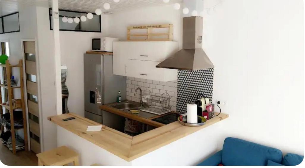 Charmante Maison De Ville Avec Terasse Intime Ла Рошел Екстериор снимка